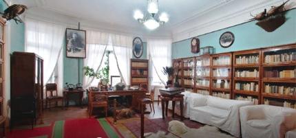 Обзорная экскурсия по мемориальной квартире С.М.Кирова