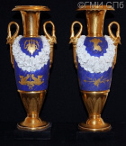 Ваза с лепными бисквитными гирляндами.	 	   1820 - 1830-е гг. 