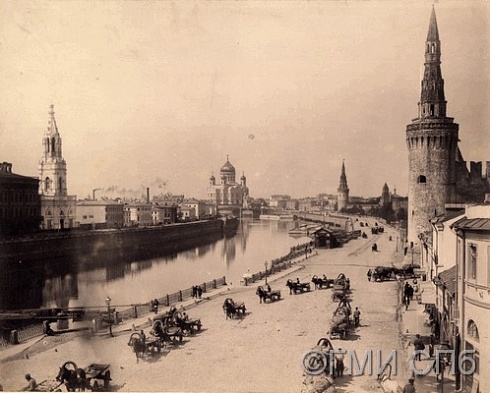 Россия. Москва. Панорама реки Москвы в сторону  храма Христа Спасителя. 1860-е  годы