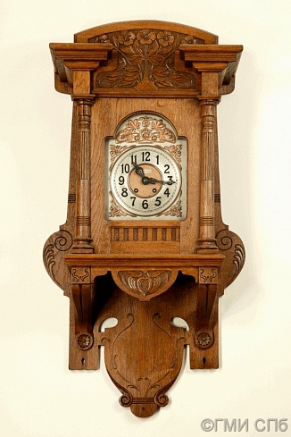 Wall clock. The beginning of XX century